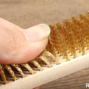 Wood Handle Brass Wire Copper Cleaning Brush 41100