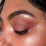 Chella + Velabeauty Blushing Rose Eyeshadow Palette 201002