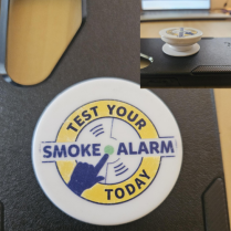 English "Test your smoke alarm" popgrips, (50/pack)