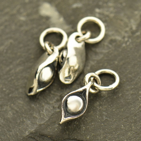 Sterling Silver One Pea in a Pod Charm - Food Charm 15x4mm
