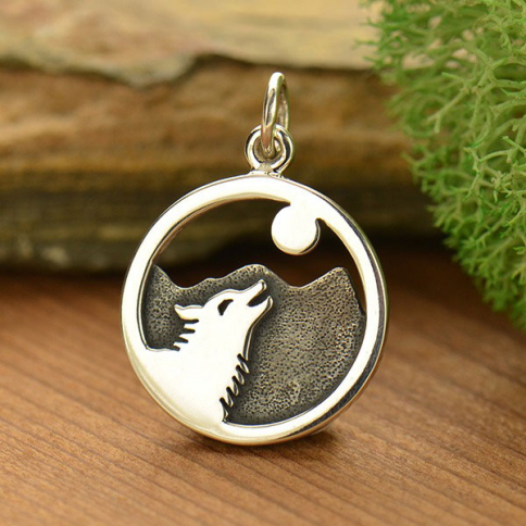 Sterling Silver Wolf Howling at Moon Charm 21x15mm
