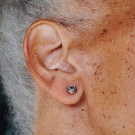 Sterling Silver 3D Cat Head Post Earrings 6x7mm