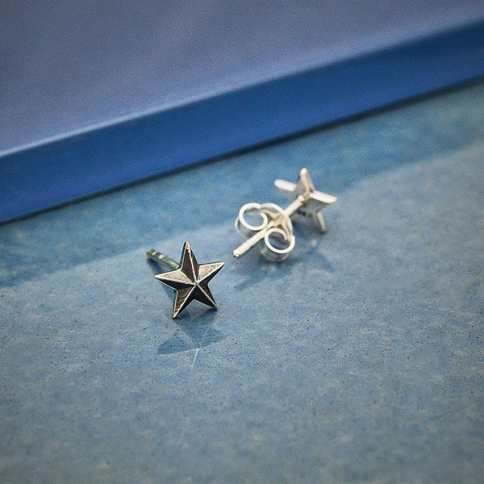  Sterling Silver Ridged Star Post Earring 7x7mm
