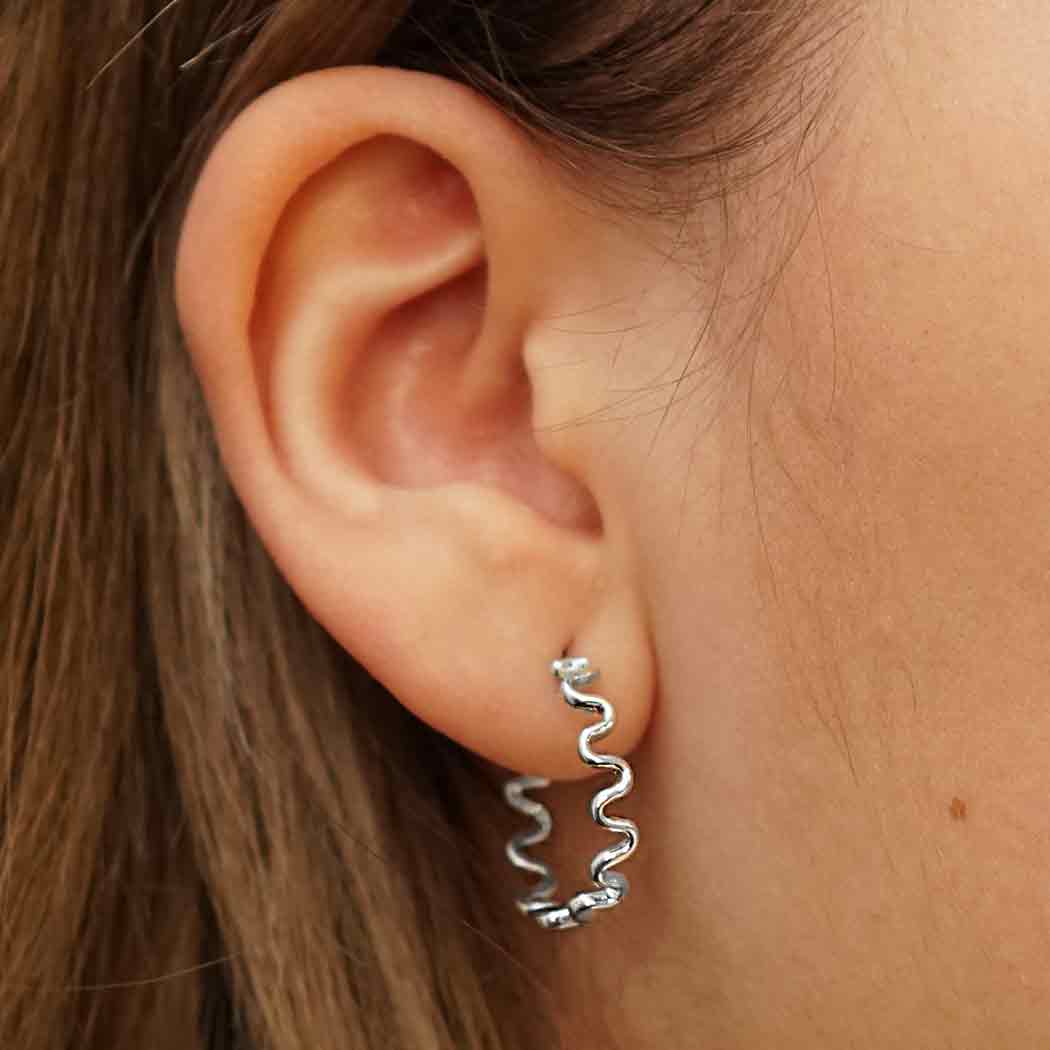  Sterling Silver Squiggle Post Hoop Earrings 21x21mm