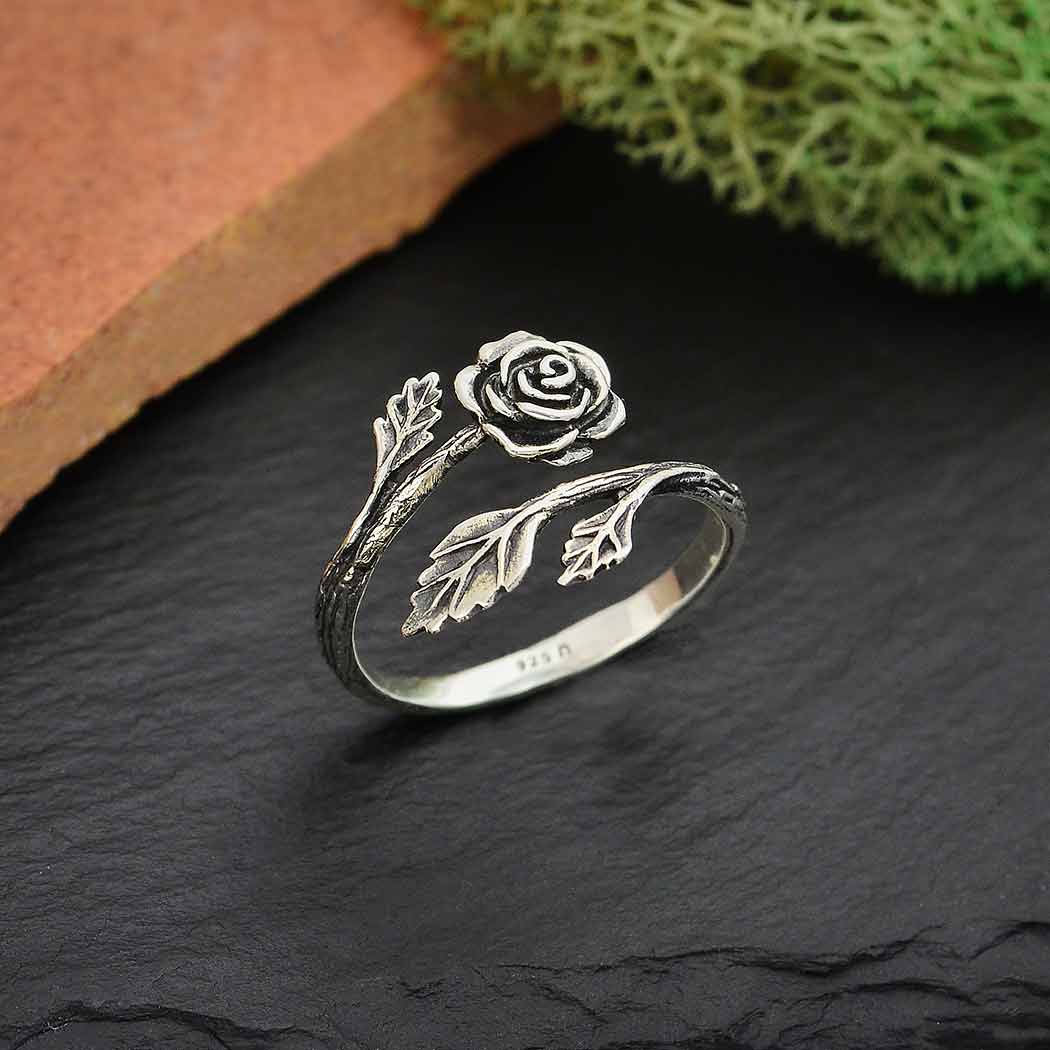 Buy Stylish Teens Elegant Black Flower Sterling Silver Ring For Women &  Girls (Size 7) With Rose Box Packing Online at Low Prices in India -  Paytmmall.com