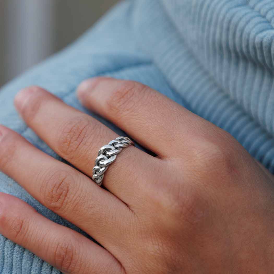 Simple Chain Link Ring