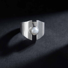 Sterling Silver Shield Ring with Pearl