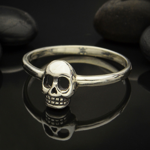 Gastheer van variabel weduwnaar Sterling Silver Skull Ring