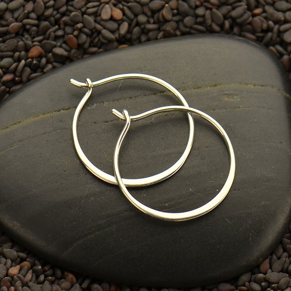 Orno small hoop earrings by Judith Peterhoff | Finematter