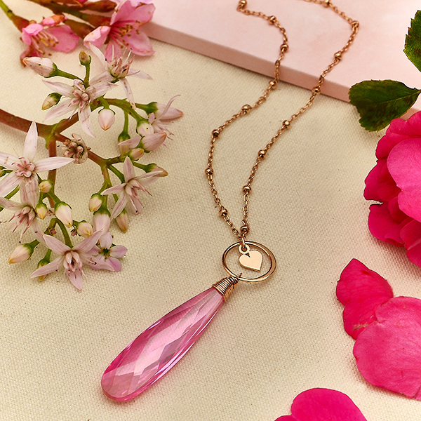 Pretty in pink necklace design idea
