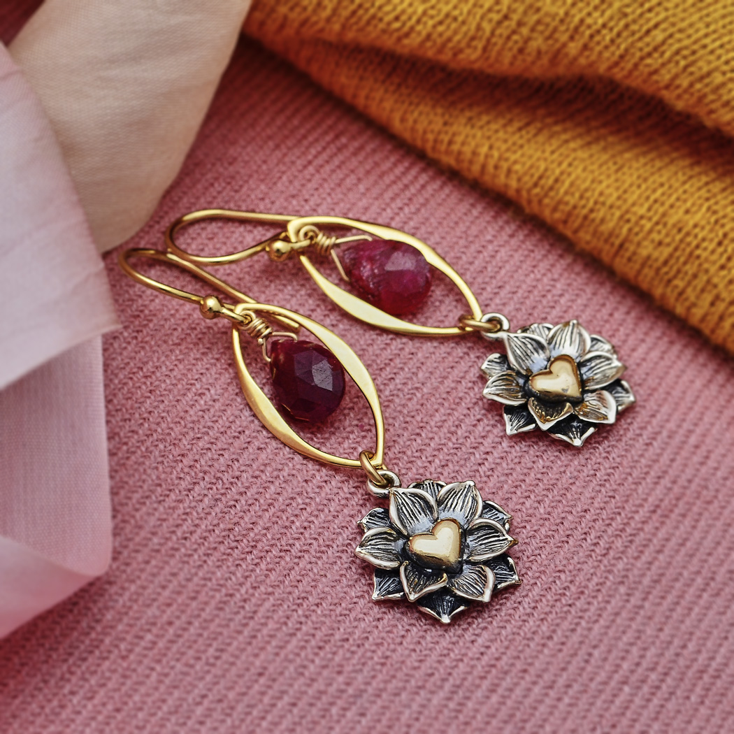 Lotus in love earring design idea