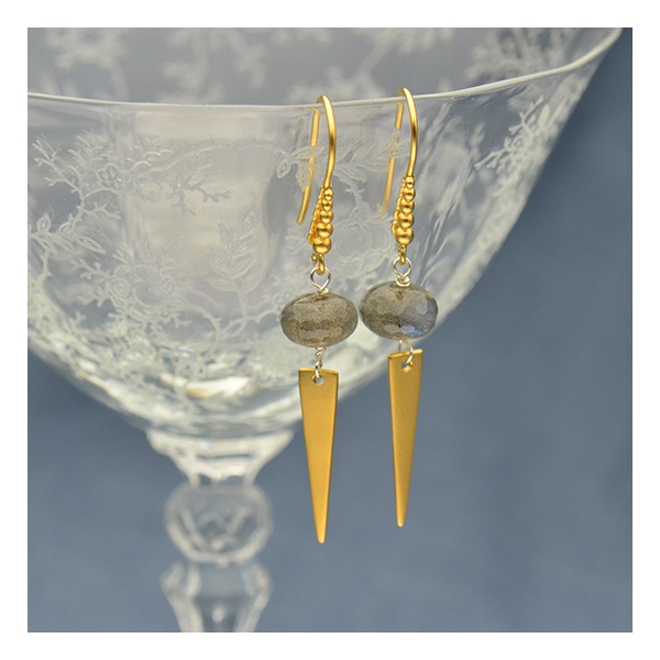 Majestic Spike earring design idea DIY