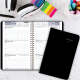 AT-A-GLANCE® Weekly Desk Diary 8-3/16” x 5-1/2” Bilingual Black