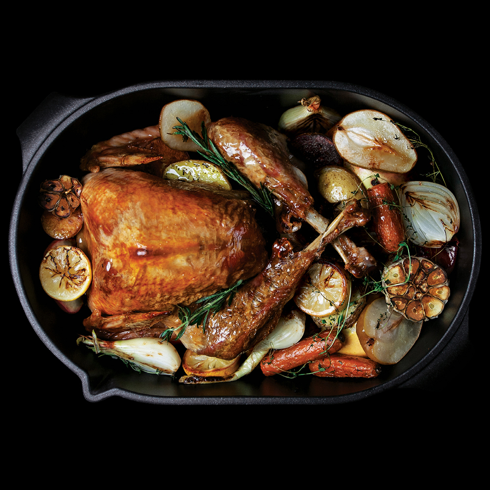 AMT A4228 Roasting Dish with Spout, Non-Induction.
