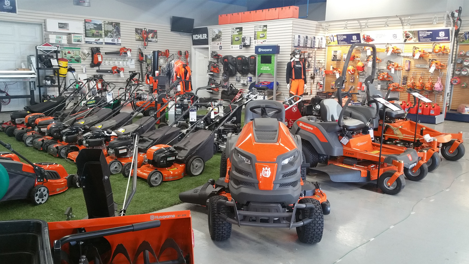 </br>Hitch City - Mississauga Location - Turf Equipment