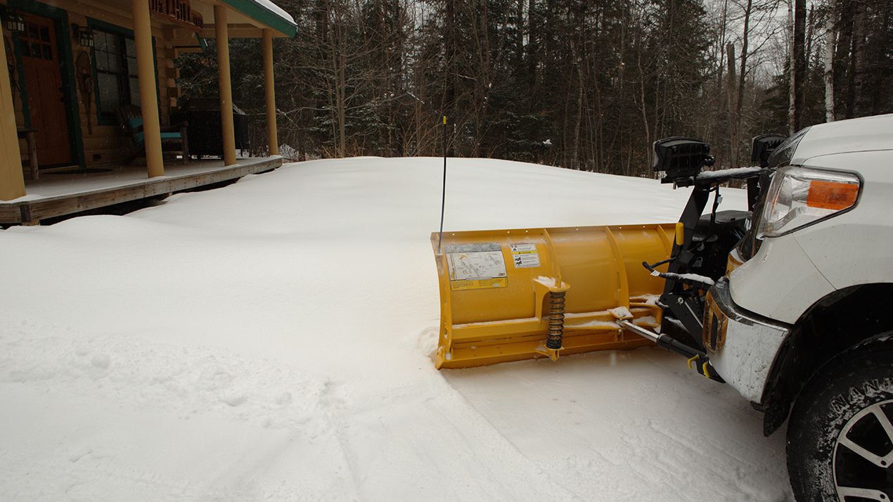 FISHER® HT SERIES™ Half-Ton Snowplow