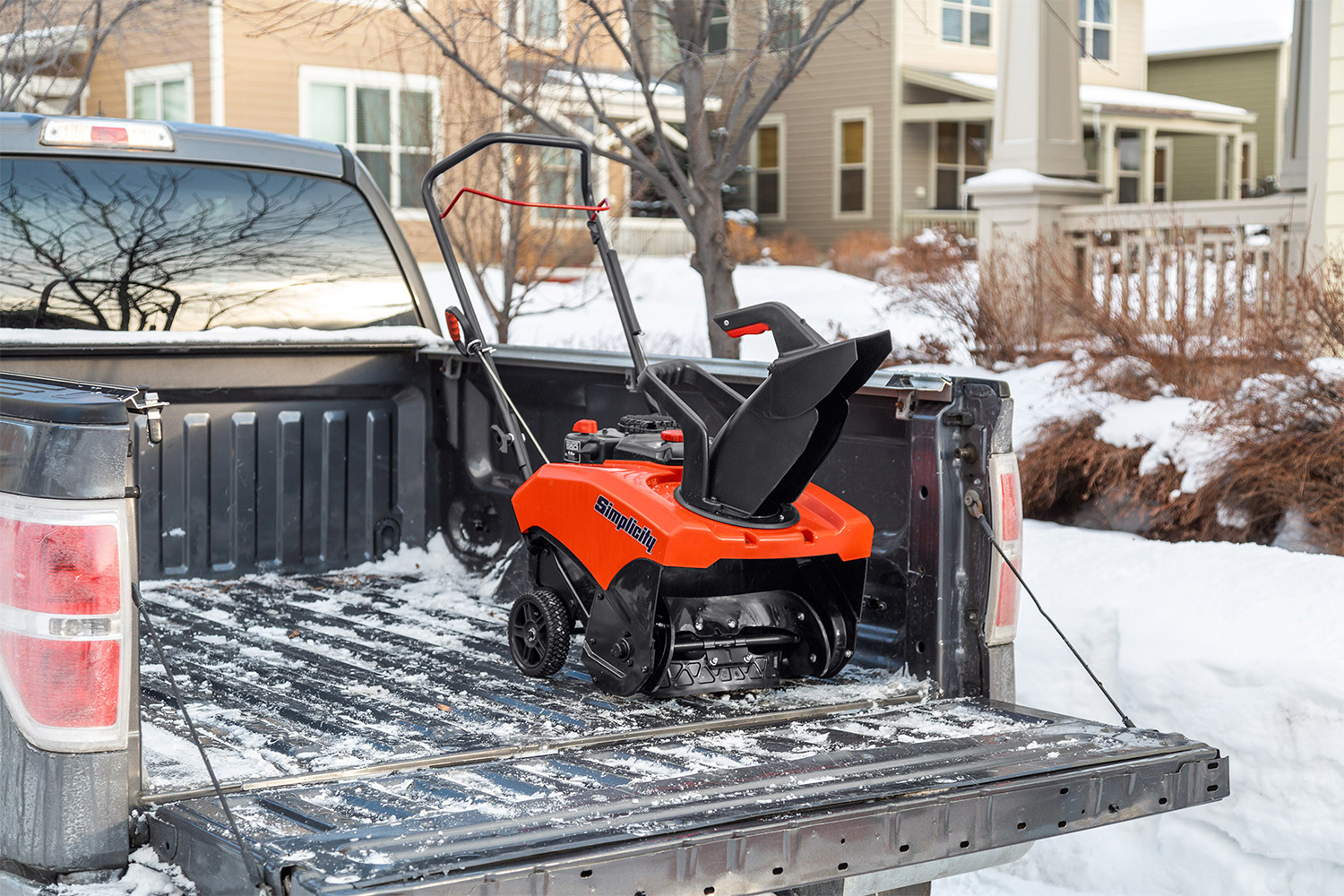 SIMPLICITY SINGLE-STAGE SNOW BLOWER 1022E<br/>*Model shown in image may vary.