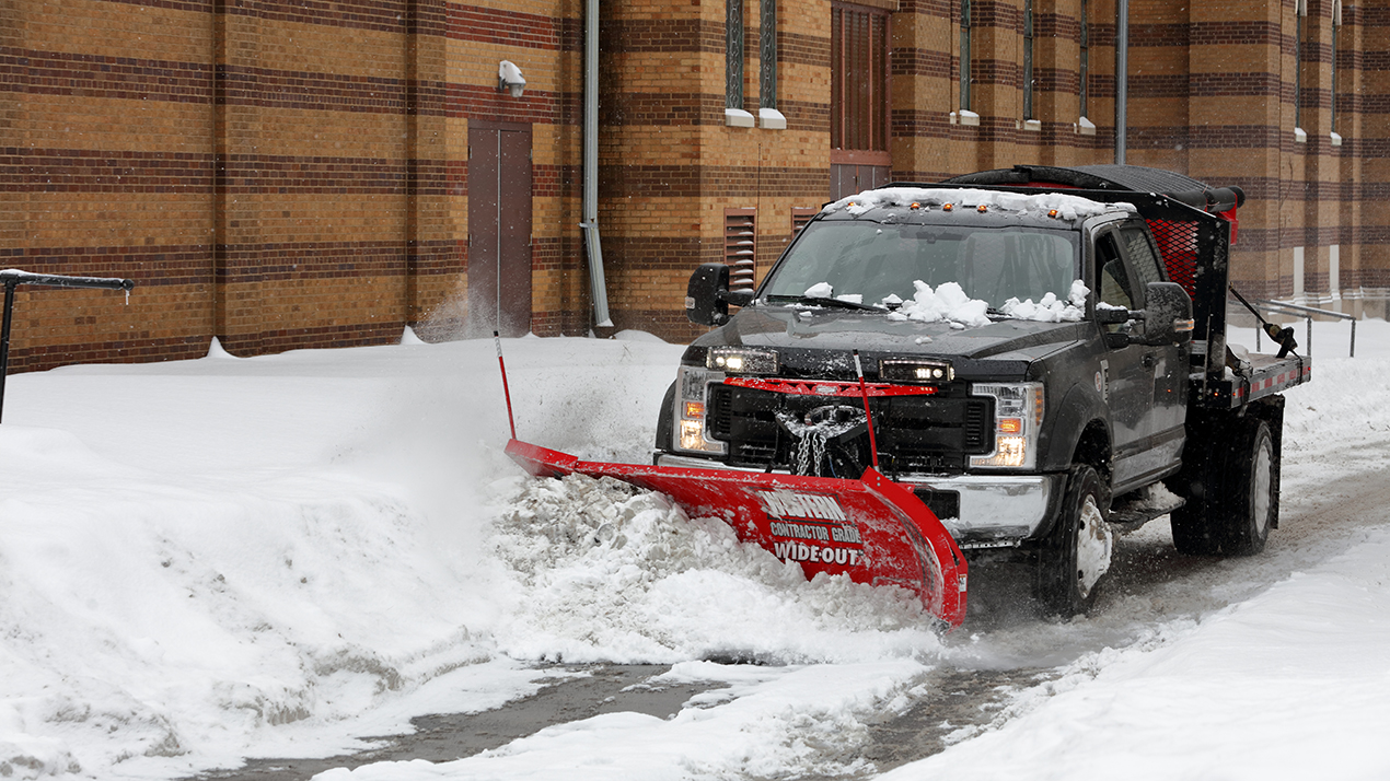 Western WIDE-OUT™ Adjustable Wing Plow