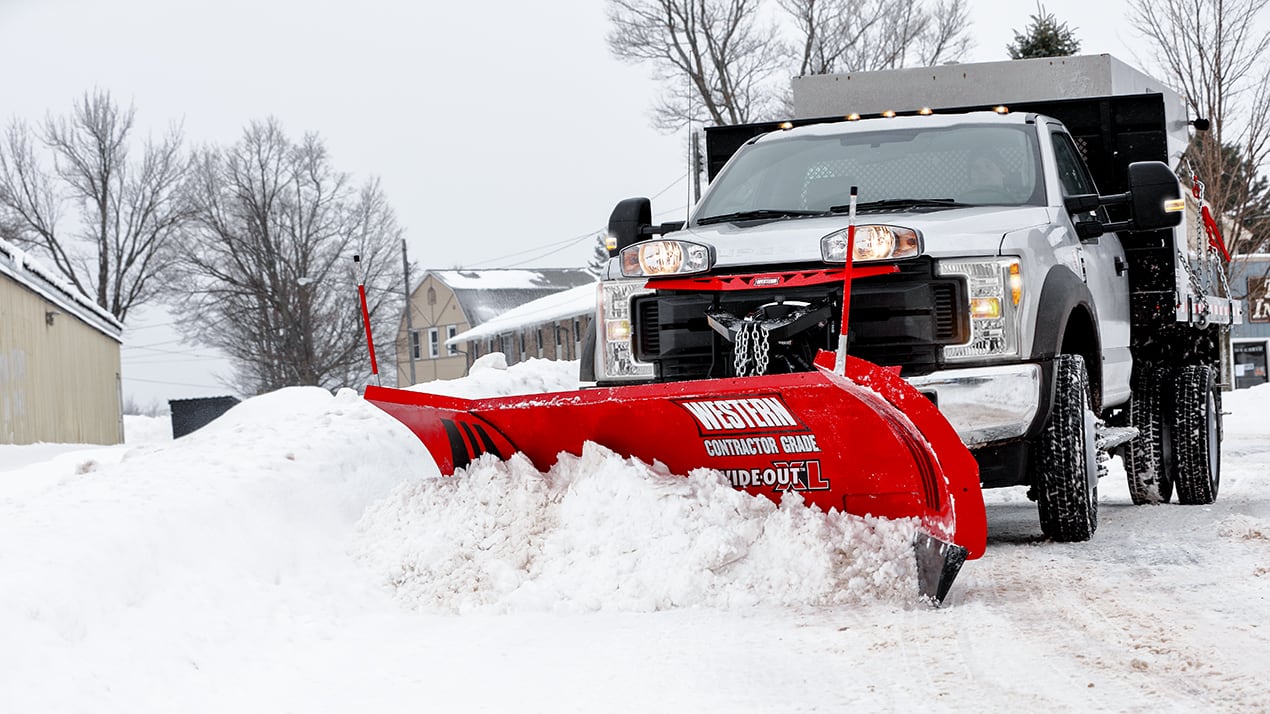 Western WIDE-OUT™ XL Adjustable Wing Plow