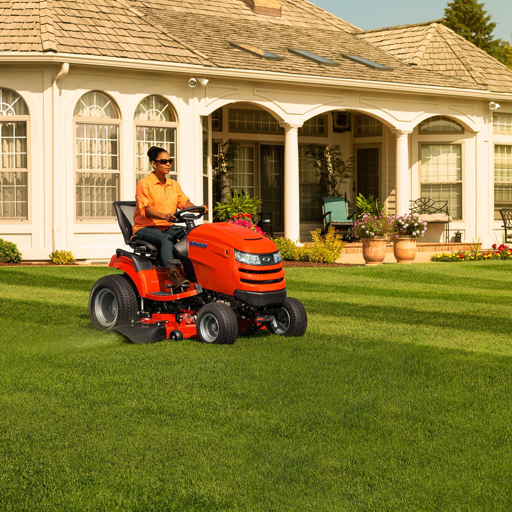 Simplicity Broadmoor™ Lawn Tractor